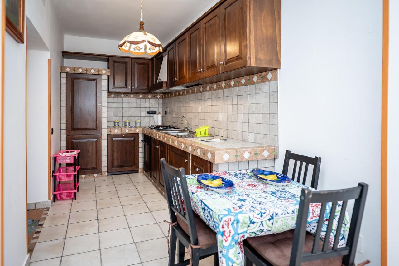 Casa Aniello Villa Каприоли Екстериор снимка