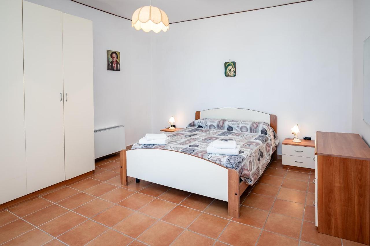 Casa Aniello Villa Каприоли Екстериор снимка