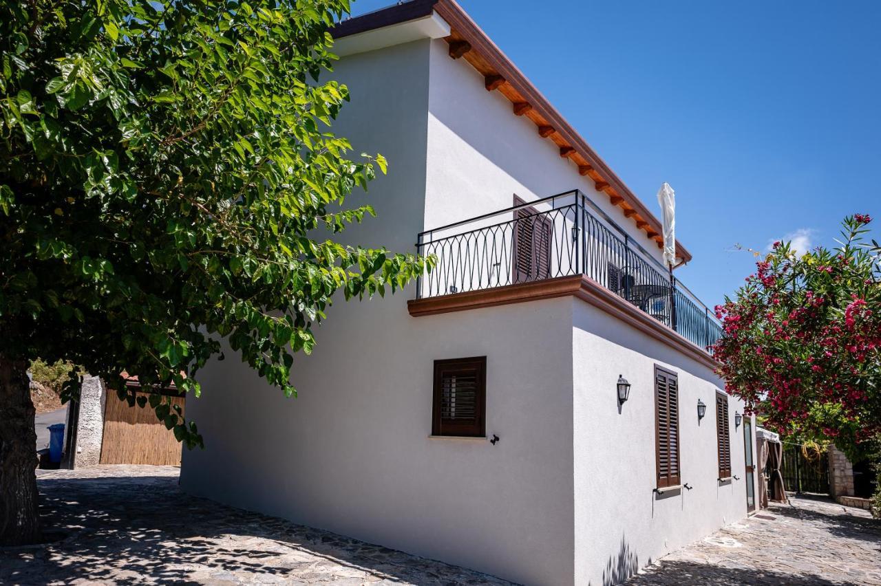 Casa Aniello Villa Каприоли Екстериор снимка